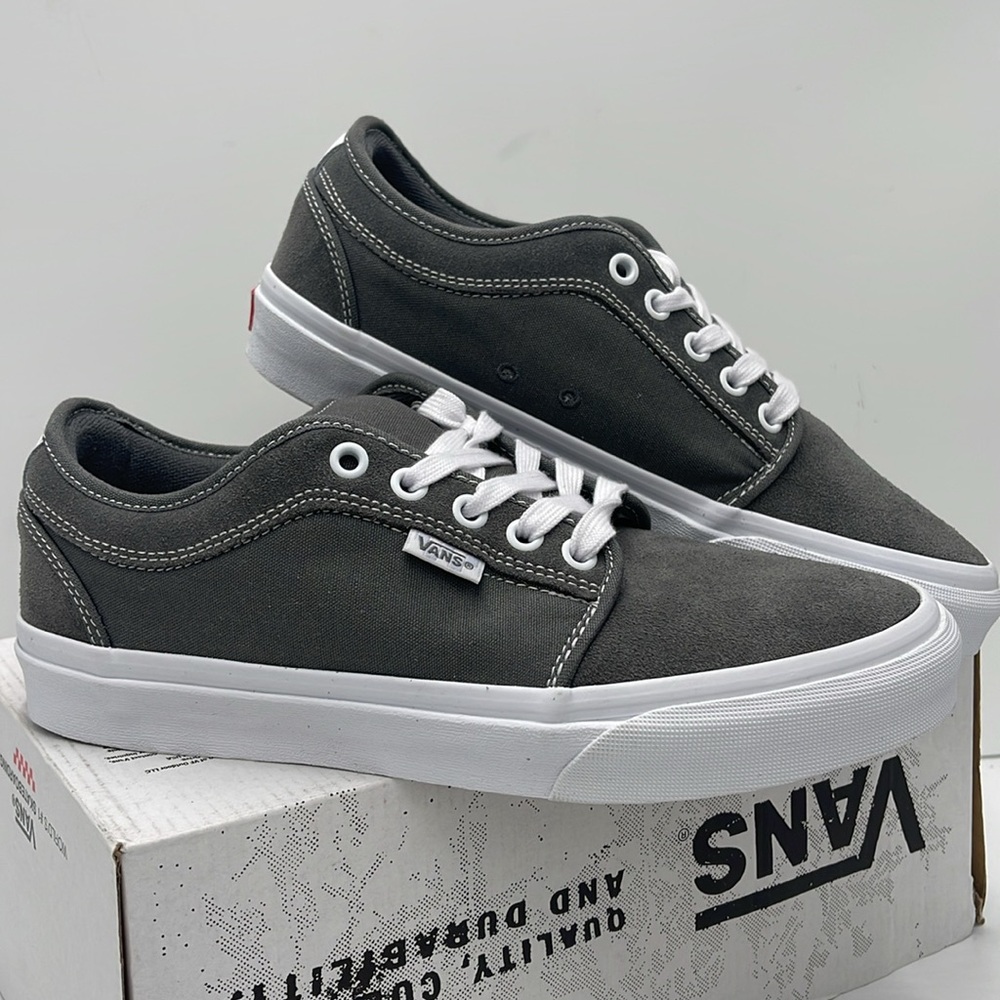 Vans Men's Gray Canvas Sneakers Skate Chukka L
Pewter/True White
VN0A4BX4195 - Picture 8 of 16